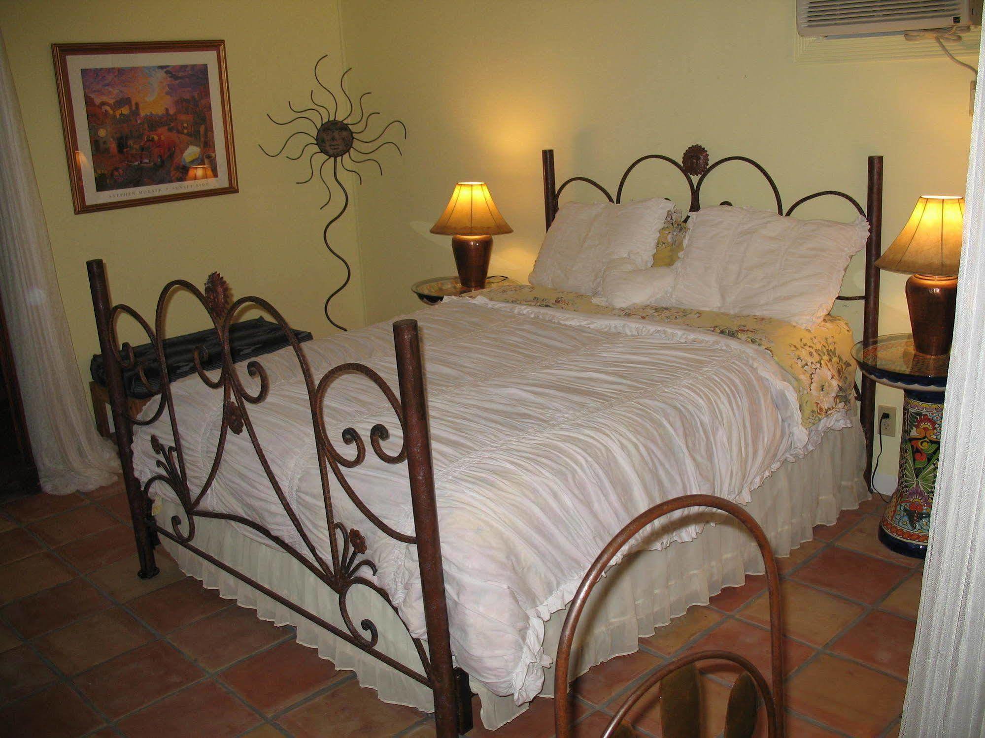 Casa Del Sol Bed And Breakfast Lakeway Exterior photo