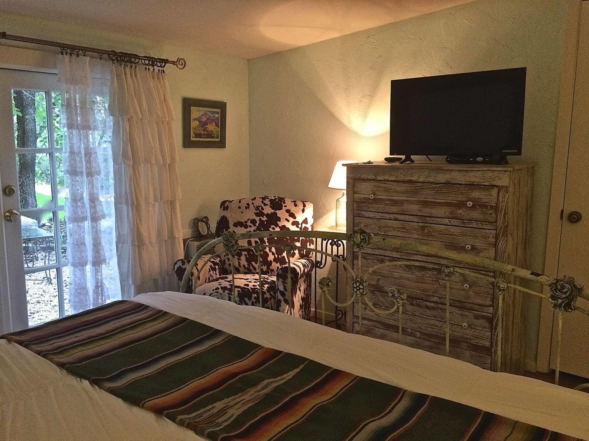 Casa Del Sol Bed And Breakfast Lakeway Exterior photo